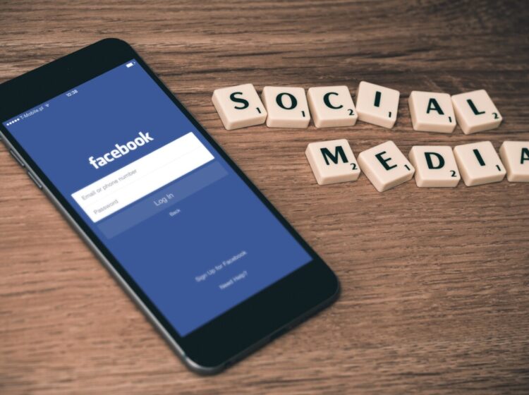 Vasaros metu išnaudokite SOCIALINIUS TINKLUS siekiant padidinti pardavimus Vasaros metu išnaudokite SOCIALINIUS TINKLUS siekiant padidinti pardavimus